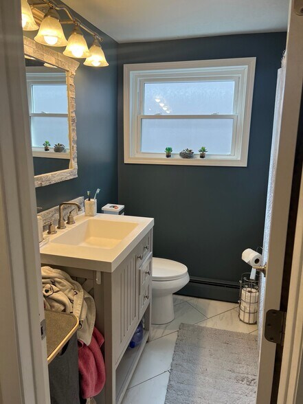 Building Photo - 2539 N 75th Ct