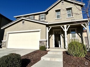 Building Photo - Beautiful 3 Bedroom 2.5 Bathroom WITH SOLAR