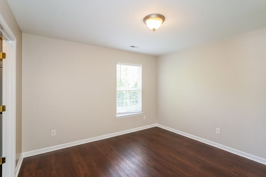 Building Photo - 949 Pebble Beach Cir