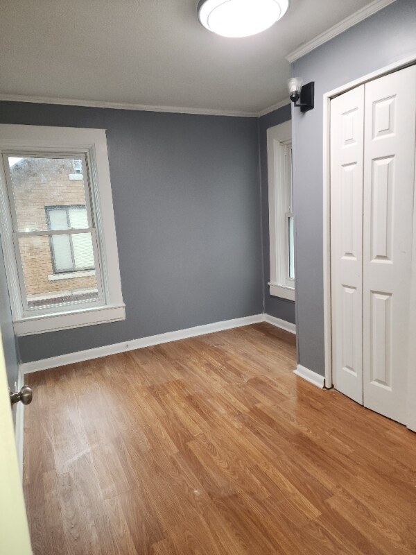 Building Photo - 118 E Archer Ave