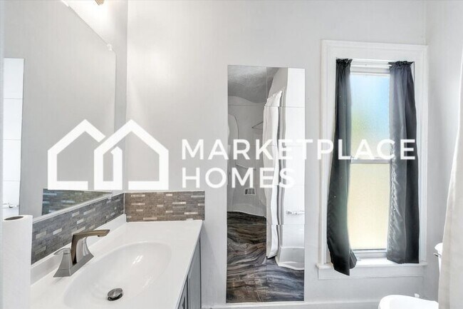 Building Photo - 115 Garden Ln