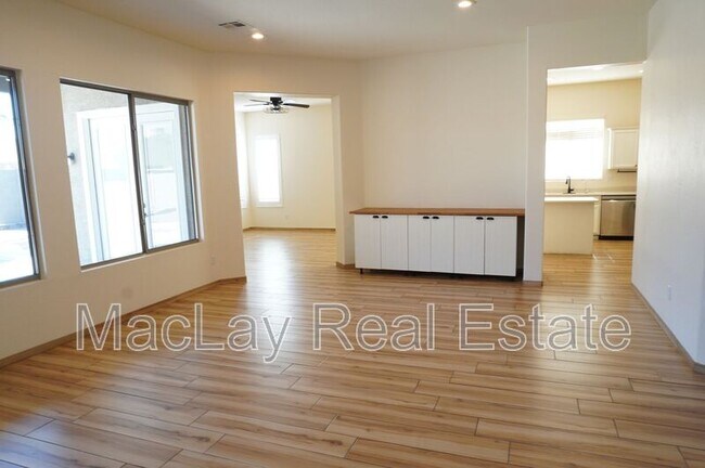 Building Photo - 1573 W Morelos St