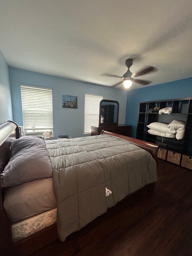 Building Photo - 6610 Cottontail Ct