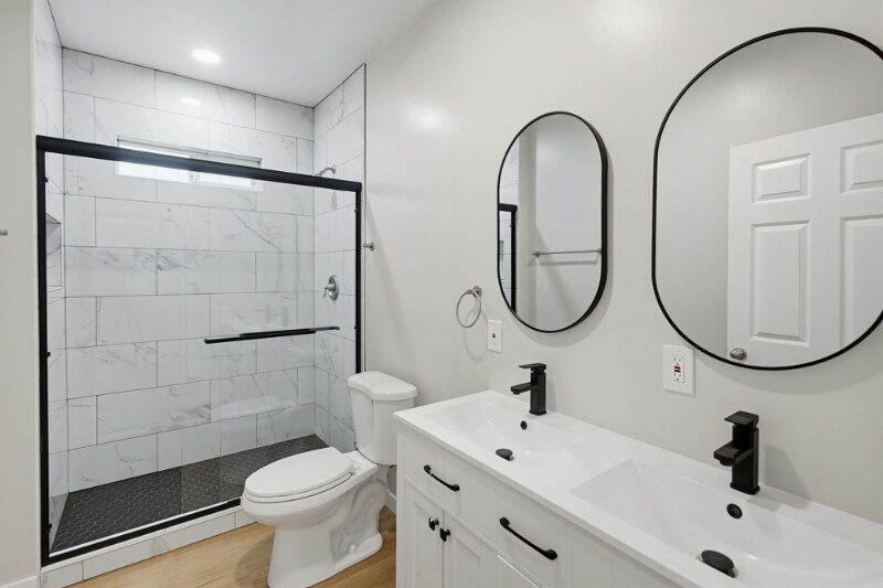 Building Photo - 8124 Melrose Ln