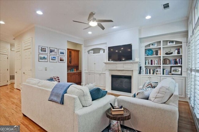 Building Photo - 6245 Spalding Dr
