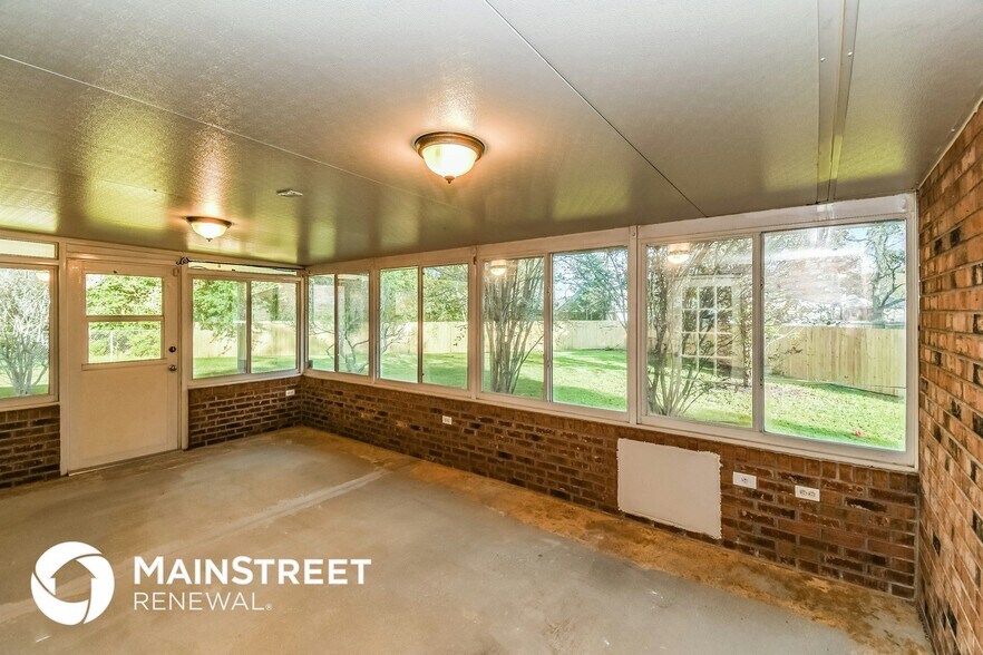 Building Photo - 8478 Starbrite Court