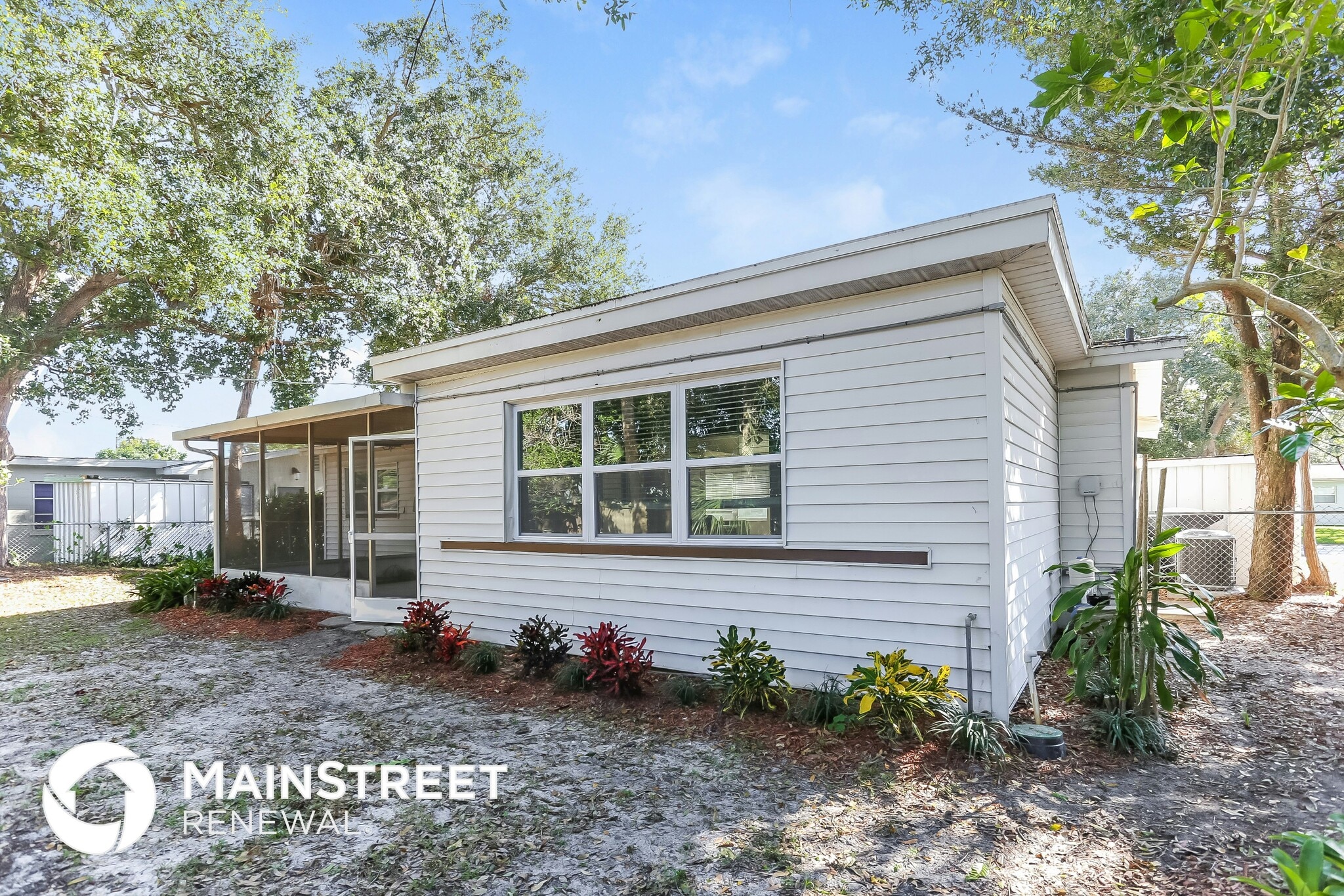 Building Photo - 7941 23rd Ave N