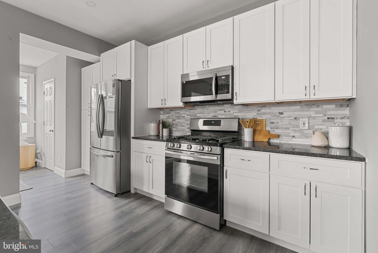 Building Photo - 1416 S St SE