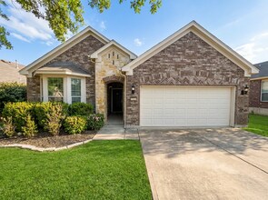 Building Photo - *COMING SOON* AMAZING 3 Bedroom  2 Bath Home w/ Office Room Near Alamo Ranch!