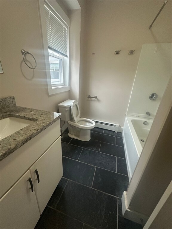 Building Photo - 105 Elm St