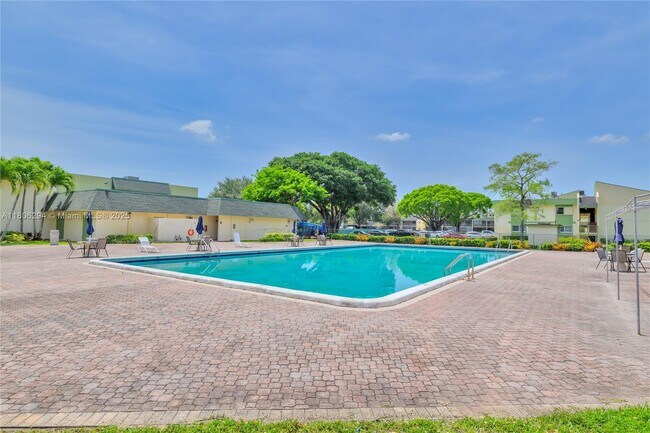 Building Photo - 4154 NW 90th Ave