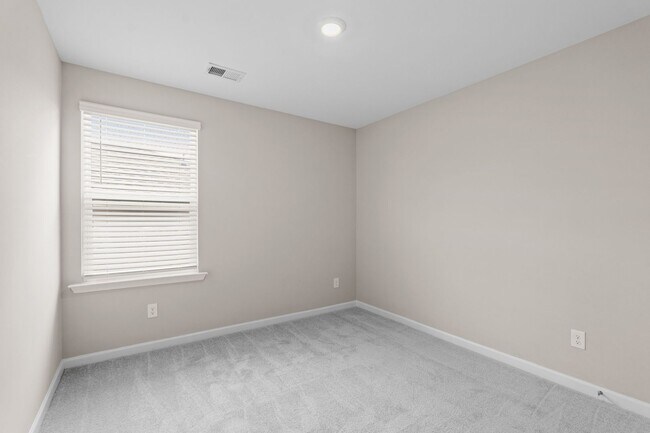 Building Photo - 4 Bedroom Single Family Home In Pendergrass!