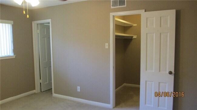 Building Photo - 13223 Kit Ln