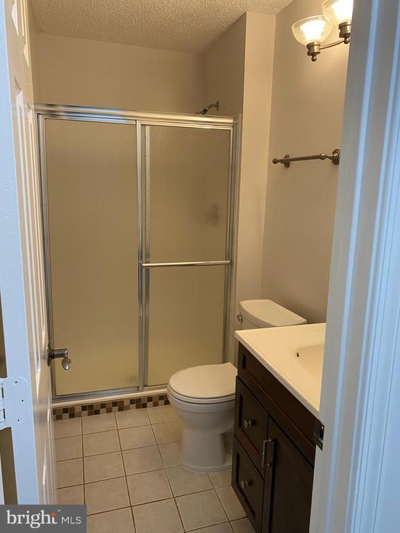 Building Photo - 12106 Greenway Ct