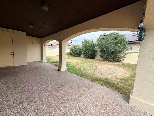 Building Photo - 508 Washingtonia Drive