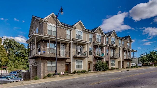 Metalworks Condo - 3 Bedroom Office/4 Bath - Metalworks Condo - 3 Bedroom  Office/4 Bath