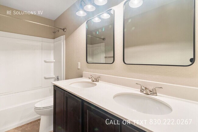 Building Photo - 730 Trinity Star