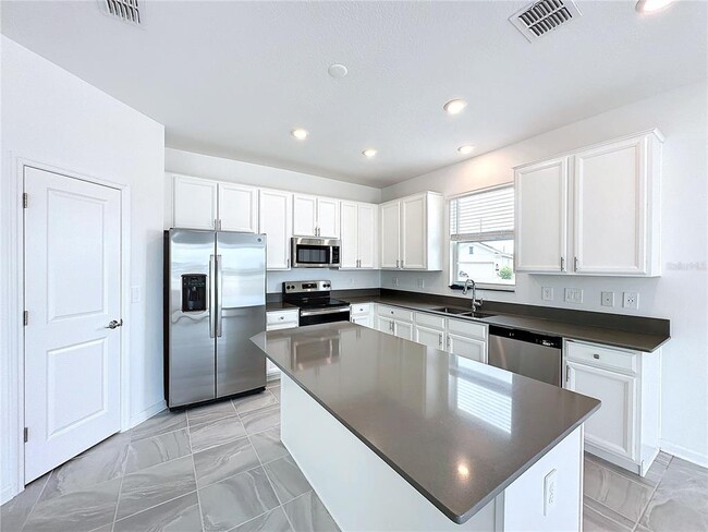 Building Photo - 1162 Pomelo St