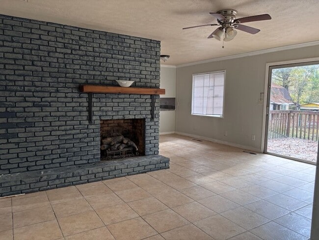 Building Photo - 119 S Canton Club Cir