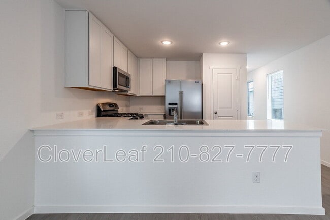 Building Photo - 8523 Loska Grn