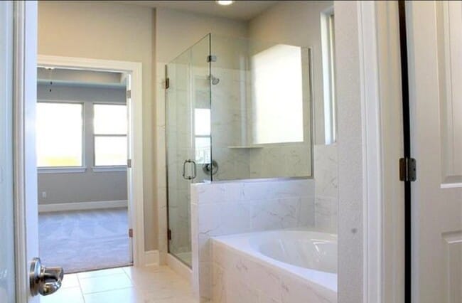 Building Photo - 224 Cherokee Rose Cir