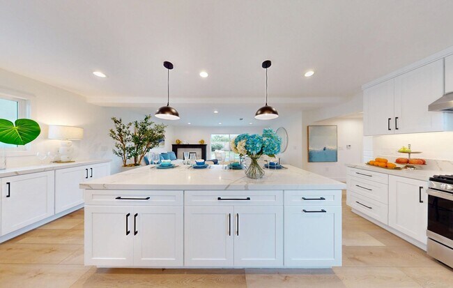 Building Photo - Single House Fountain Valley