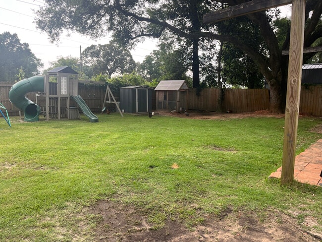 Building Photo - 7752 Deborah Dr