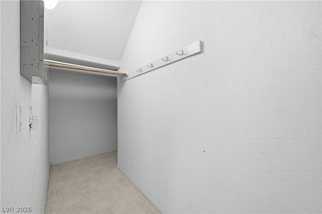 Building Photo - 9236 Eagle Ridge Dr