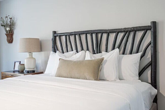 Building Photo - 17 Rock Crest Cir SE