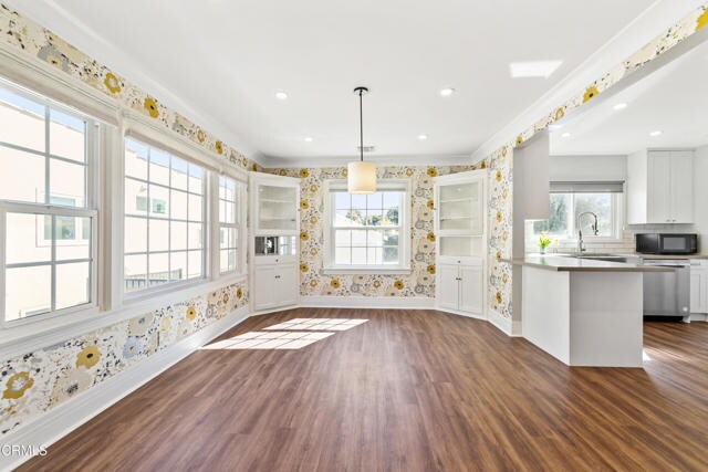 Building Photo - 2808 W Grand Ave