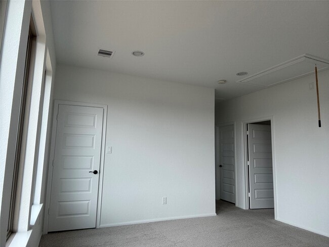 Building Photo - 26718 Concord Dawn Dr