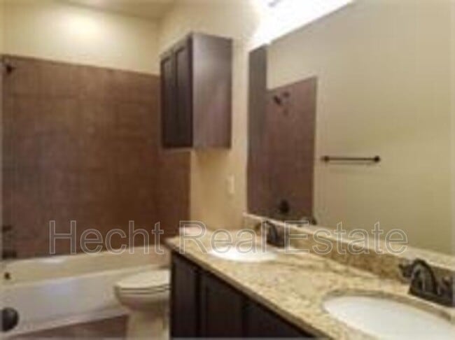 Building Photo - 180 Joanne Cv