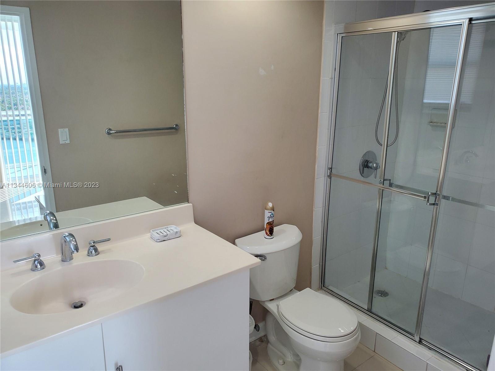 Building Photo - 3001 S Ocean Dr