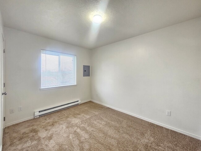 Building Photo - 12205 N Freya St