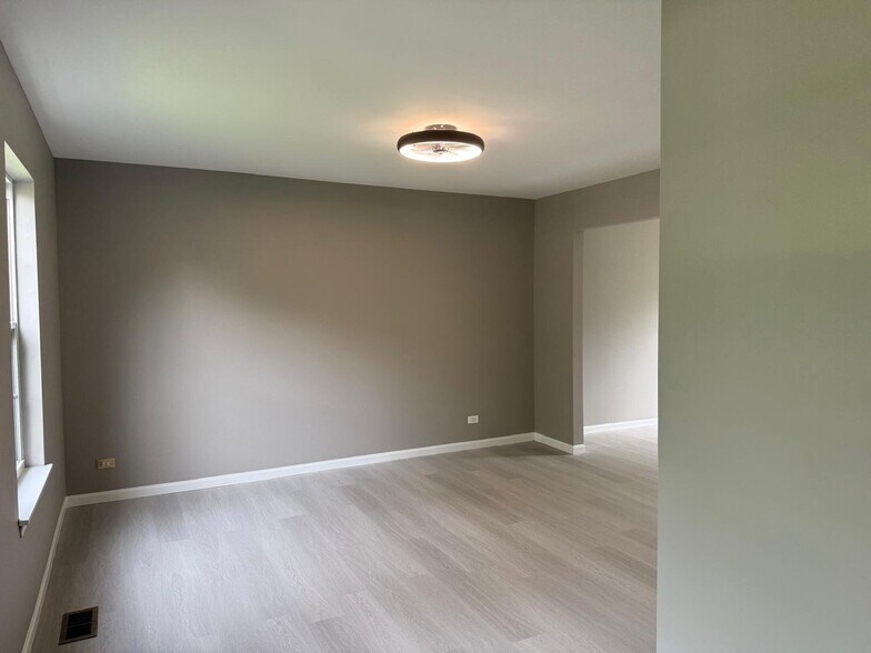 Building Photo - 3713 Edgebrook Ct