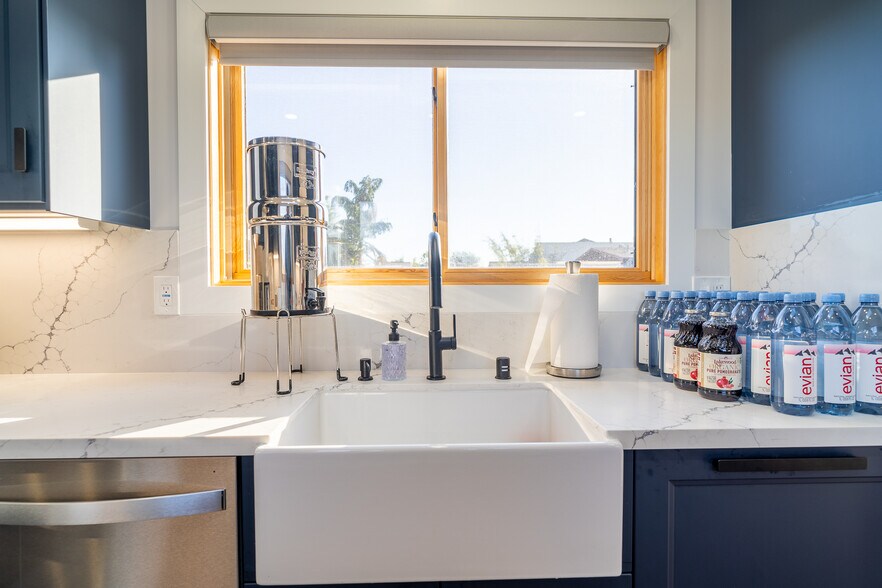 Building Photo - 3038 Beech St