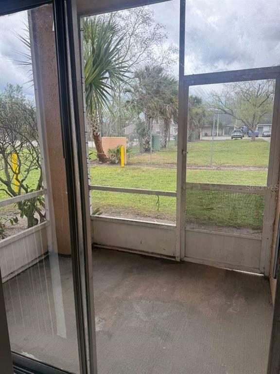 Building Photo - 5207 Via Hacienda Cir