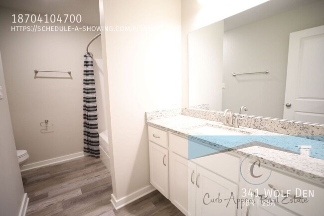 Building Photo - 341 Wolf Den Dr