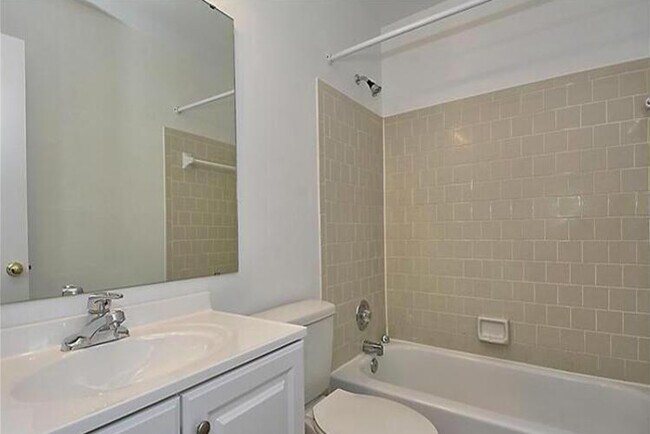 Building Photo - 18239 Leman Lake Dr