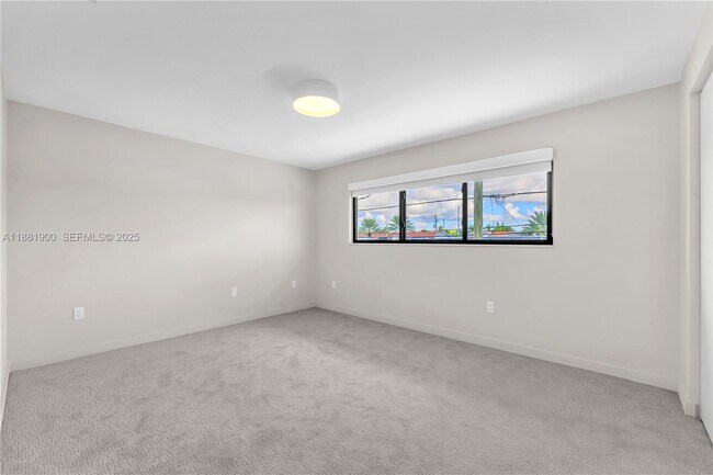 Building Photo - 2211 NE 122nd St