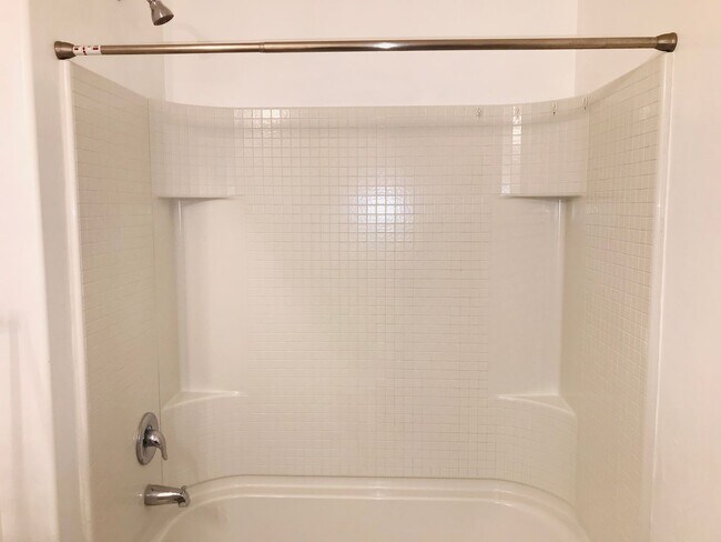 Building Photo - 12872 N White Fence Way