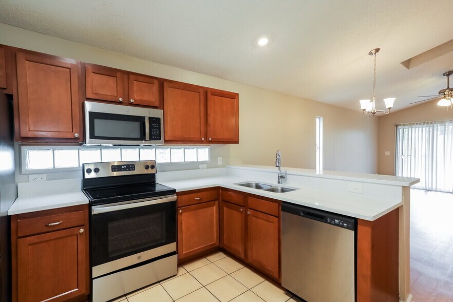 Building Photo - 1263 Suffolk Pl