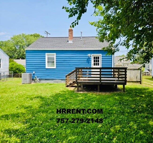 Building Photo - Cute Renovated 2 Bedroom 1 Bath home in Ha...