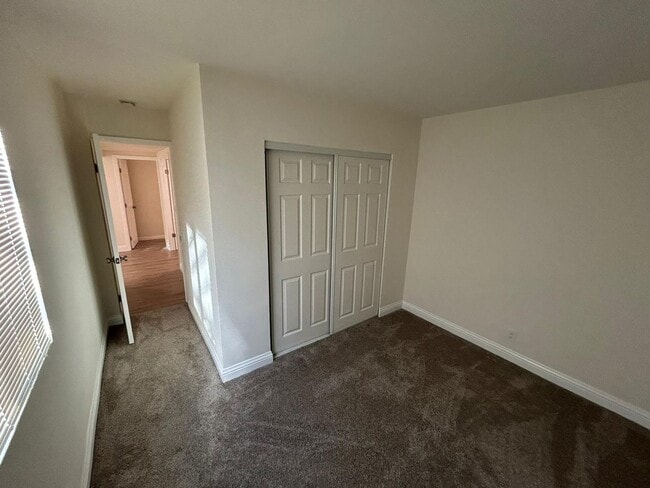 Building Photo - Remodeled 3 Bedroom 2 bath House with Backyard