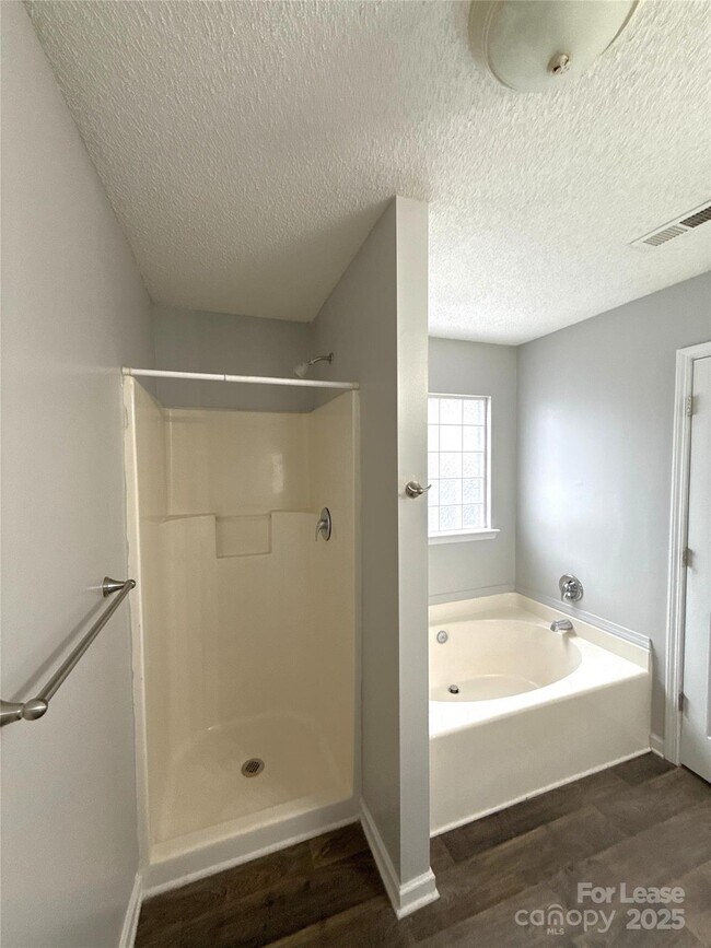 Building Photo - 6018 Patric Alan Ct