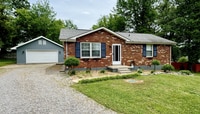 Building Photo - Beautiful 2-bedroom,1-bath home conveniently located near shopping, dining, schools, and Fort Cam...