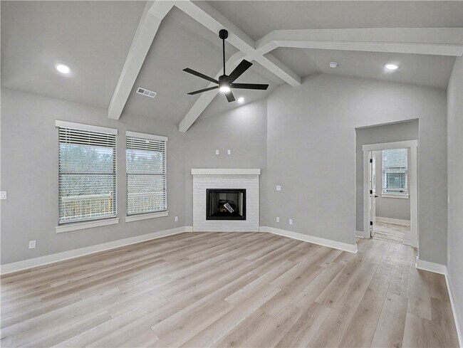 Building Photo - 52 Claxton Dr