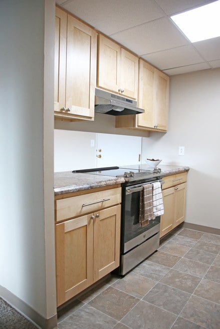 Building Photo - Oakwood