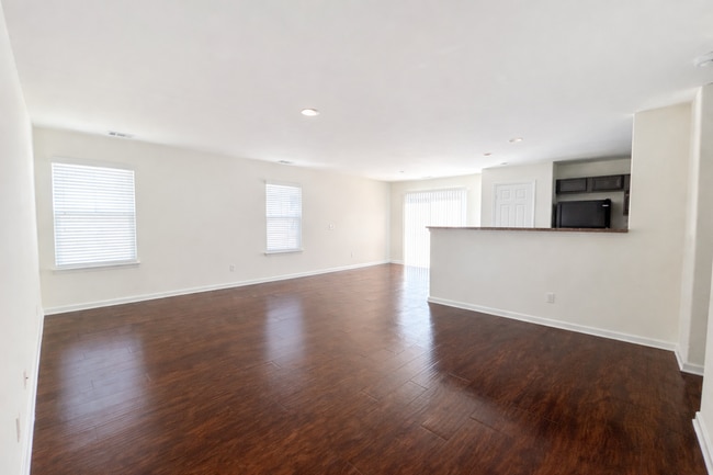 Building Photo - 89 Roseberry Cir