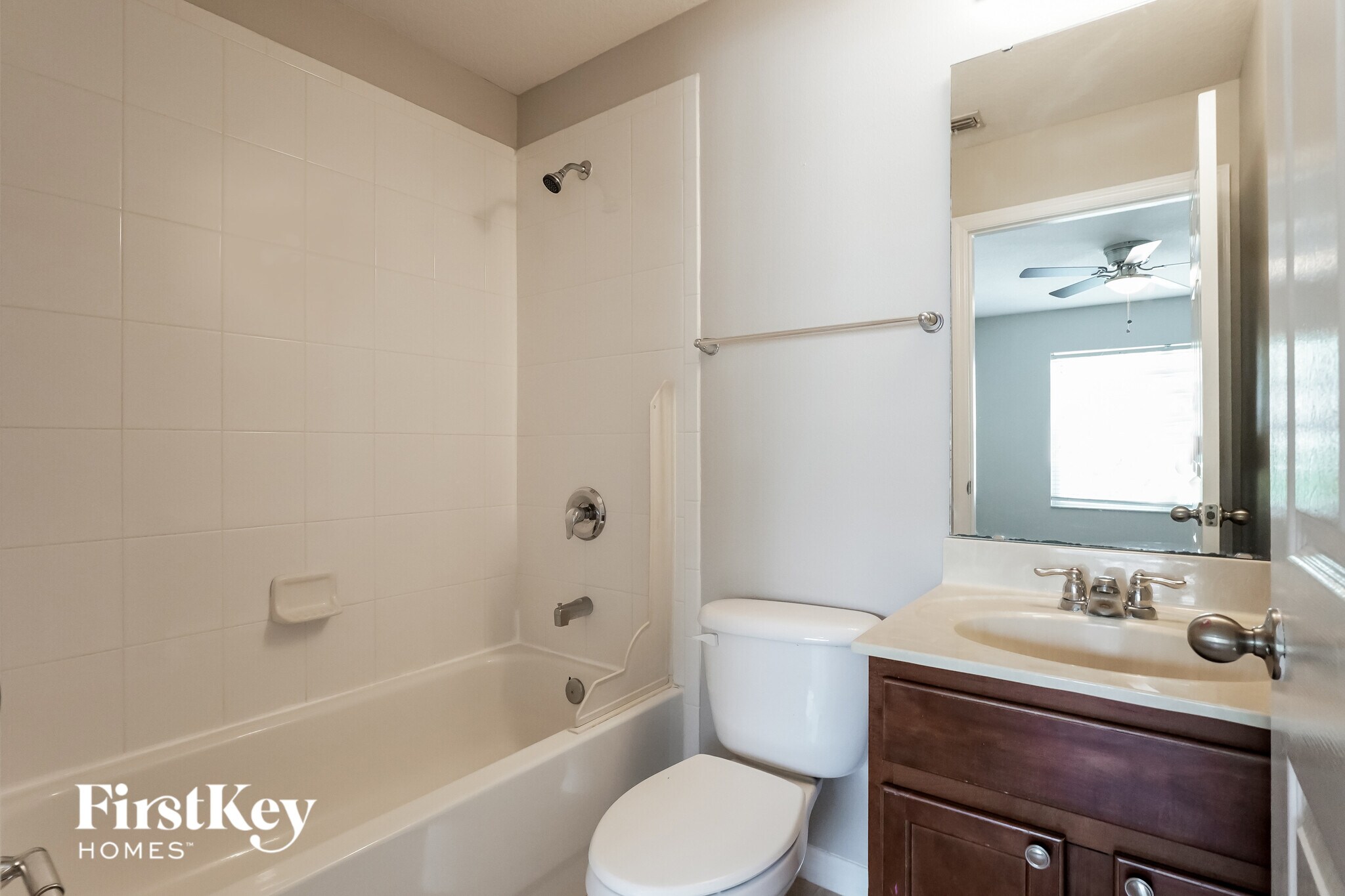 Building Photo - 3470 Heath Dr